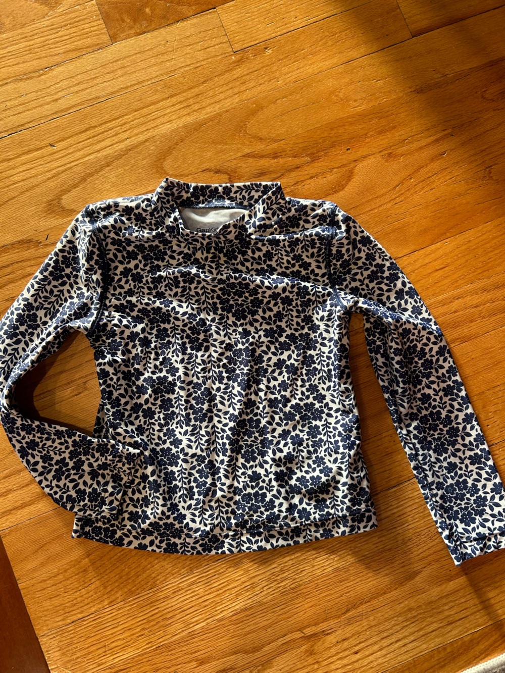 GapKids Navy/White SWIM Floral Long Sleeve Top S (6-7)